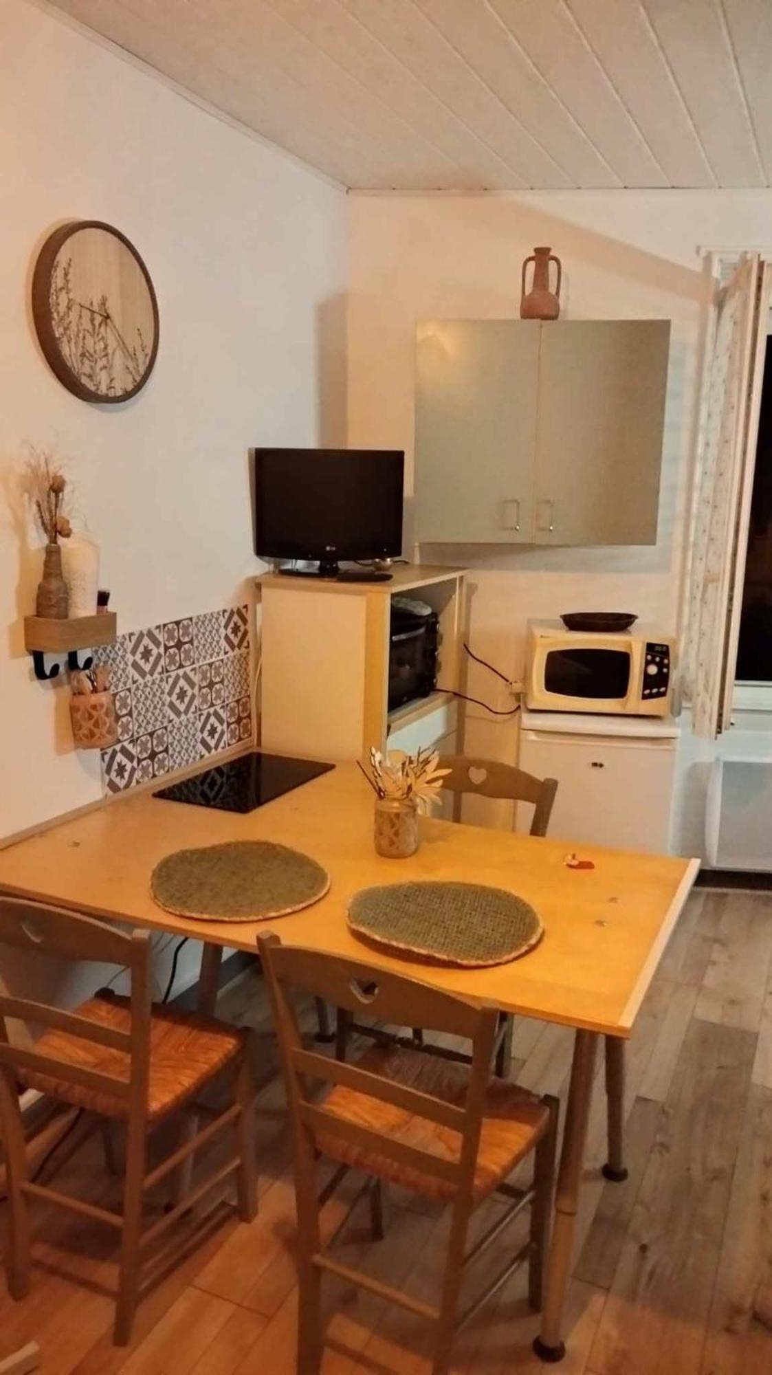 Appartement Le Nid Douillet Champetre Linge Fourni à La Bourboule Extérieur photo